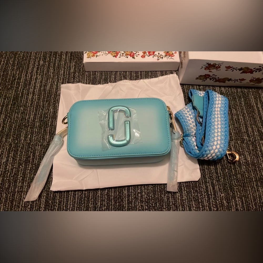 Marc Jacobs cross body bag